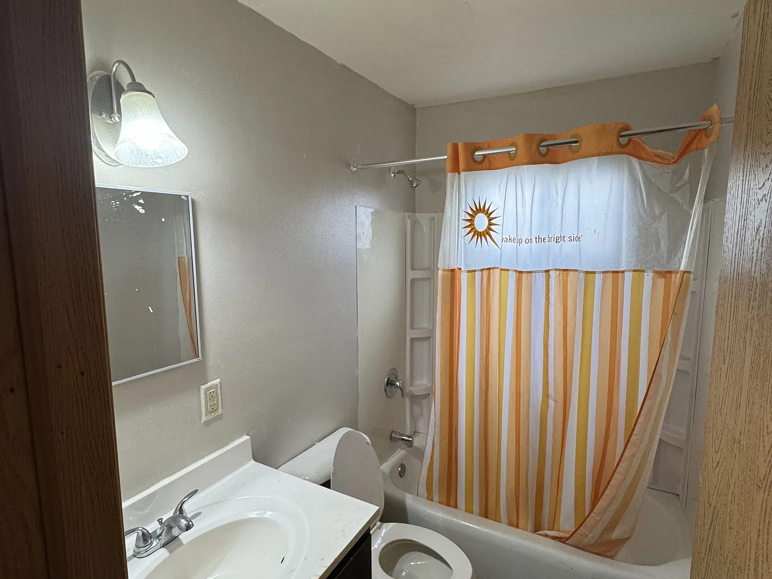 9000 W Carmen Ave — Photo 3