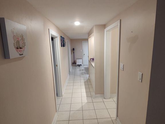 4th image of 30 Orangewood Cres #Basement