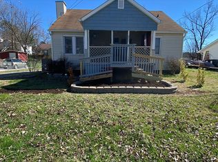 211 Valley Dr, Pigeon Forge, TN 37863