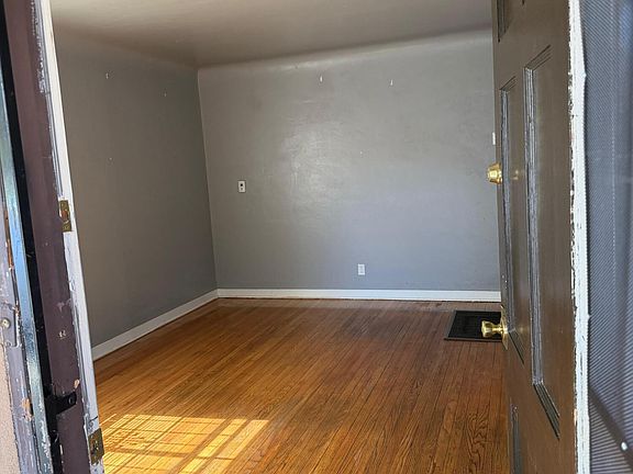 3rd image of 516 Ash St SE APT B