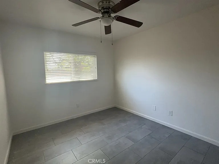 24245 Powell Pl — Photo 17
