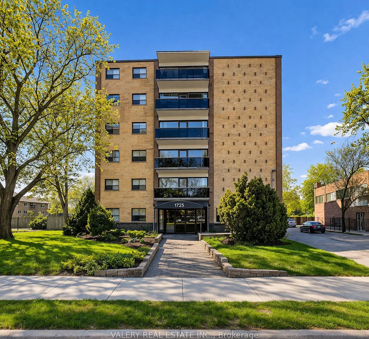 2 bed, $2,195 — Photo 1
