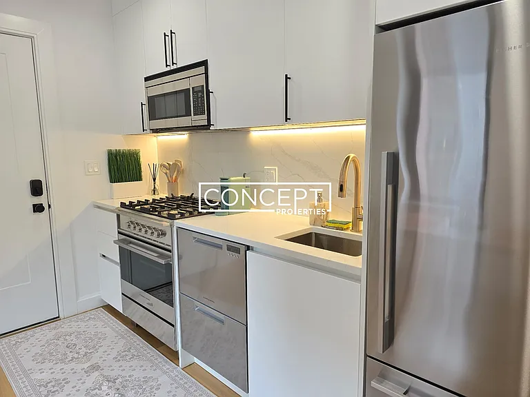 1618 Beacon St #3CP — Photo 13
