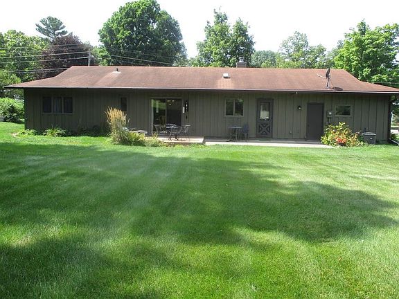 2nd image of 321 Woodside Drive
