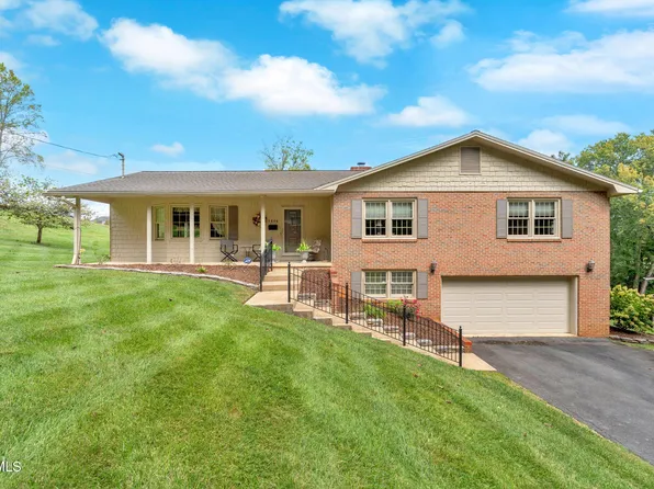 1604 Chickees St, Johnson City, TN 37604