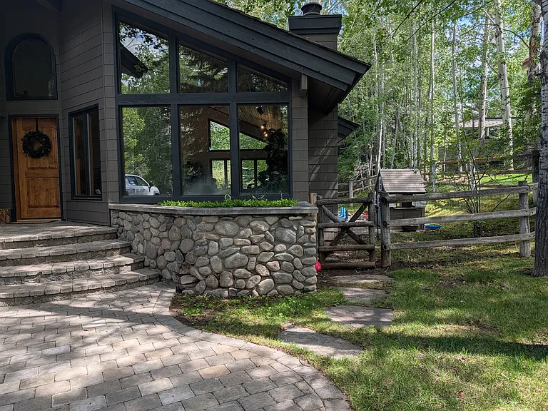 121 Mayleaf Rd — Photo 20
