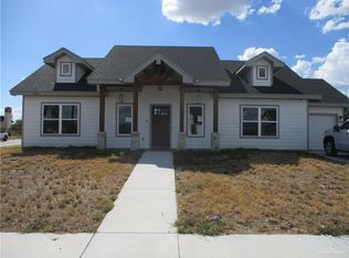 800 Falcon Dr, Rio Grande City, TX 78582
