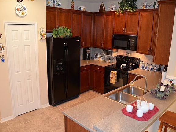 3rd image of 17456 Stinchar Dr