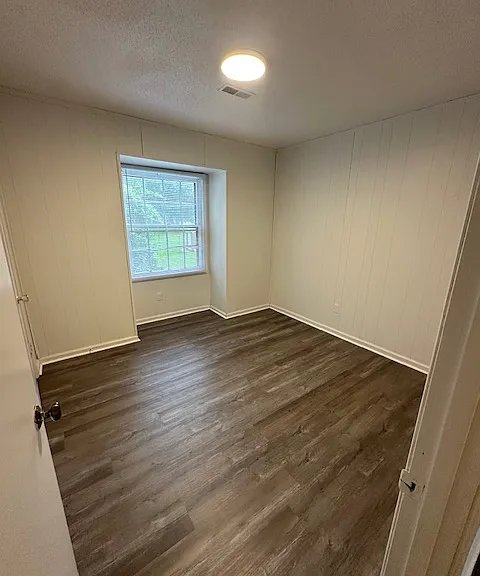 520 N Pine St #8 — Photo 4