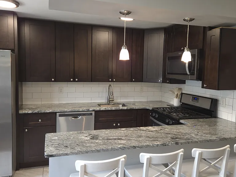 Refrigerator, Dishwasher, Gas Oven & Cooking
