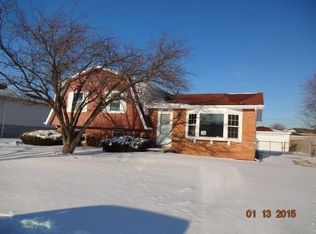 529 Northgate Dr, Dyer, IN 46311