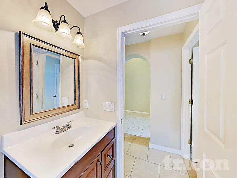 2517 Clareside Dr — Photo 37
