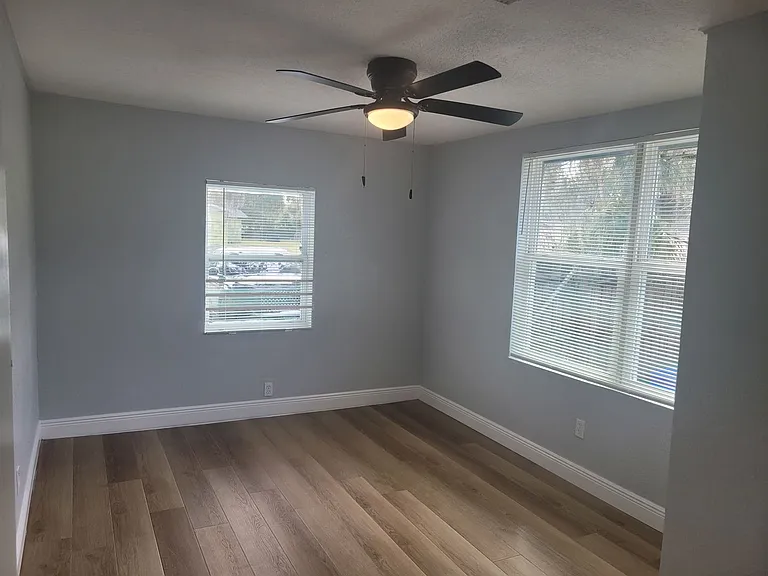 1320 Oleander Ave — Photo 26