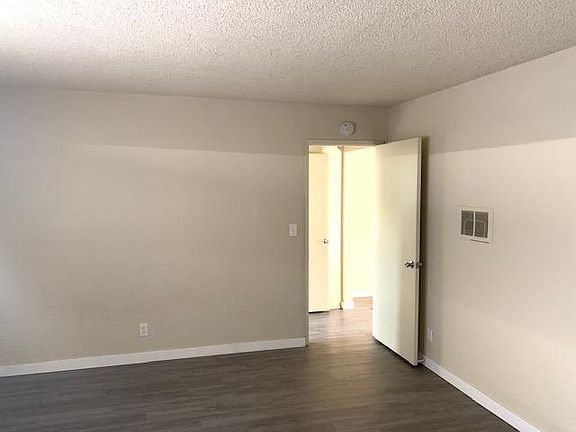 5th image of 10123 Alondra Blvd APT 3