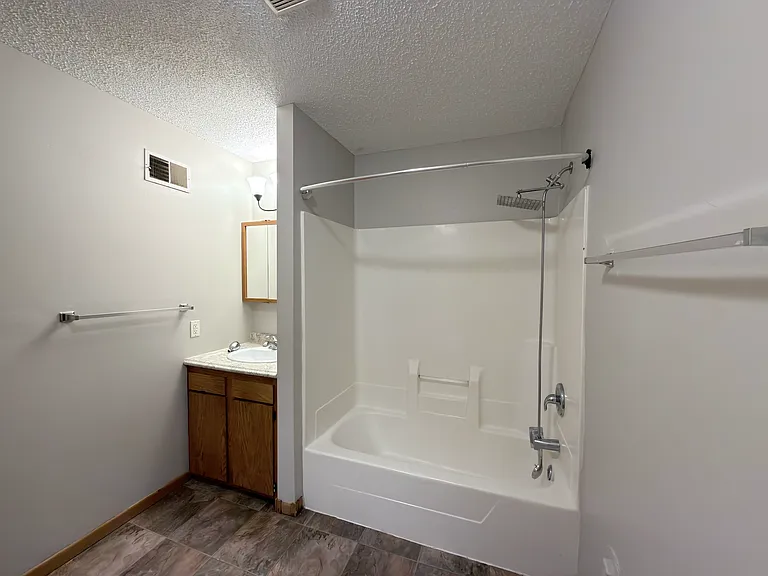5601 4th St NE #5601 — Photo 15