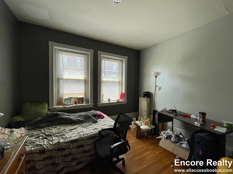 11 Park St #6 — Photo 30