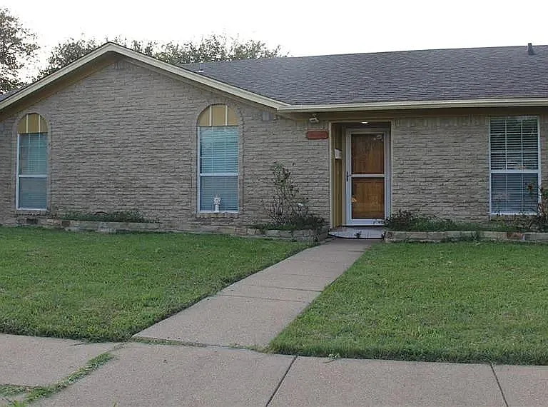 1025 Pleasant Valley Rd — Photo 7