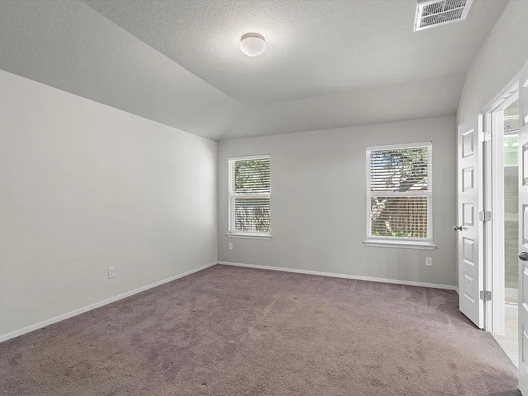 3906 Crockett Ave — Photo 16