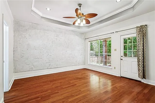 43472 Freret Dr — Photo 2