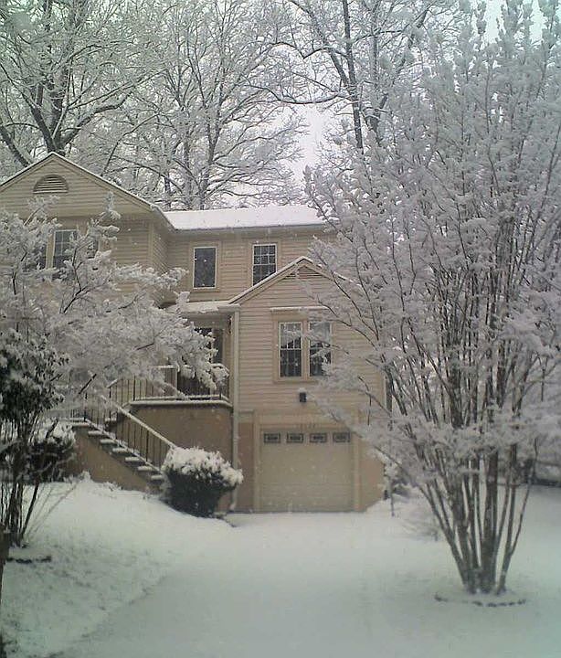 2nd image of 10424 Mountain Quail Rd