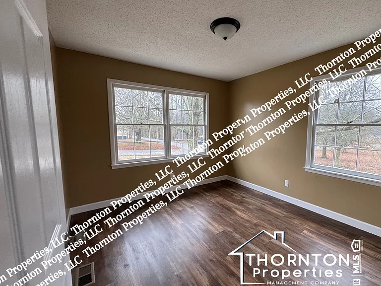 2464 Brashiers Chapel Rd — Photo 5