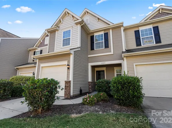 2523 Early Flight Dr, Charlotte, NC 28262