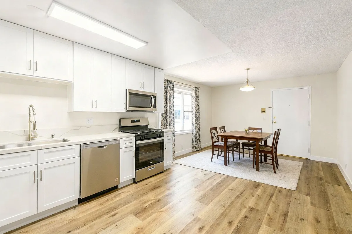 Building Photo - MC 6861 Sepulveda Properties, LLC