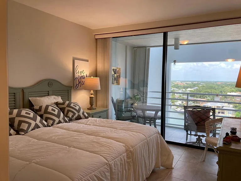 4751 Gulf Shore Blvd N #12 — Photo 15