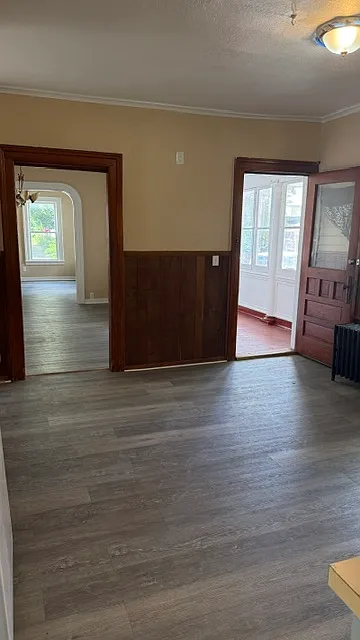 3 bed, $1,200 — Photo 4