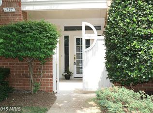 1327 Garden Wall Ct #504, Reston, VA 20194