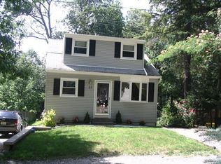 21 Quinty Pl, West Milford, NJ 07480