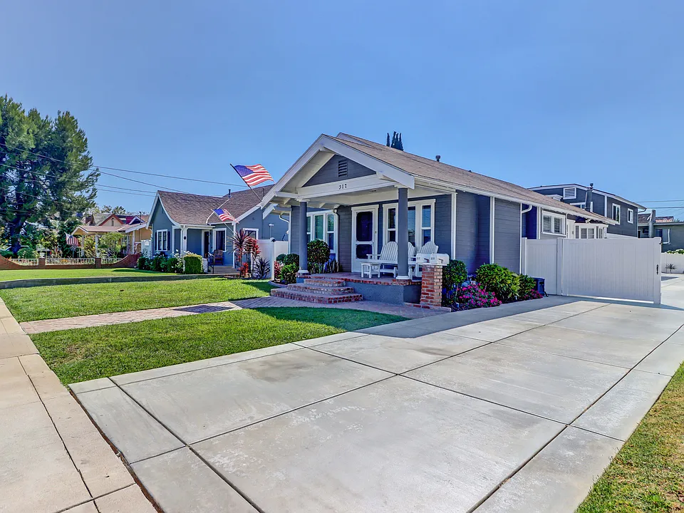 319 S Madrona Ave