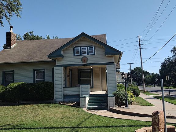 2nd image of 201 E 17th Ave