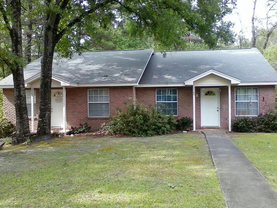 1st image of 2484 Chateau Ln
