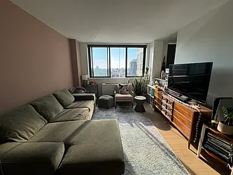 Rented by 280 Park Avenue South Realty