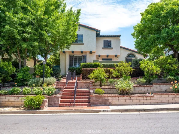 919 La Flora Dr, Redlands, CA 92373