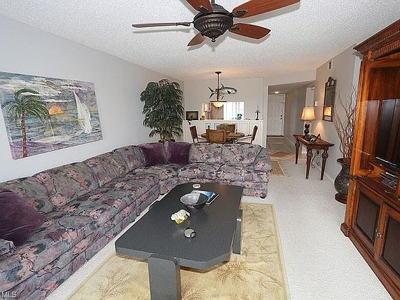 4th image of 10684 Gulf Shore Dr APT 201
