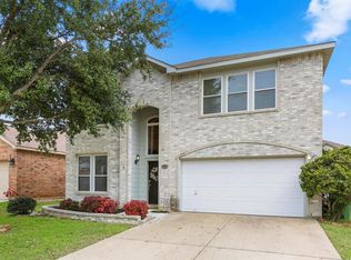 416 Indian Trail Rd, Roanoke, TX 76262