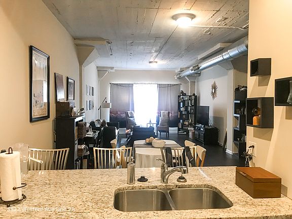 3rd image of 5822 N Western Ave APT 2A