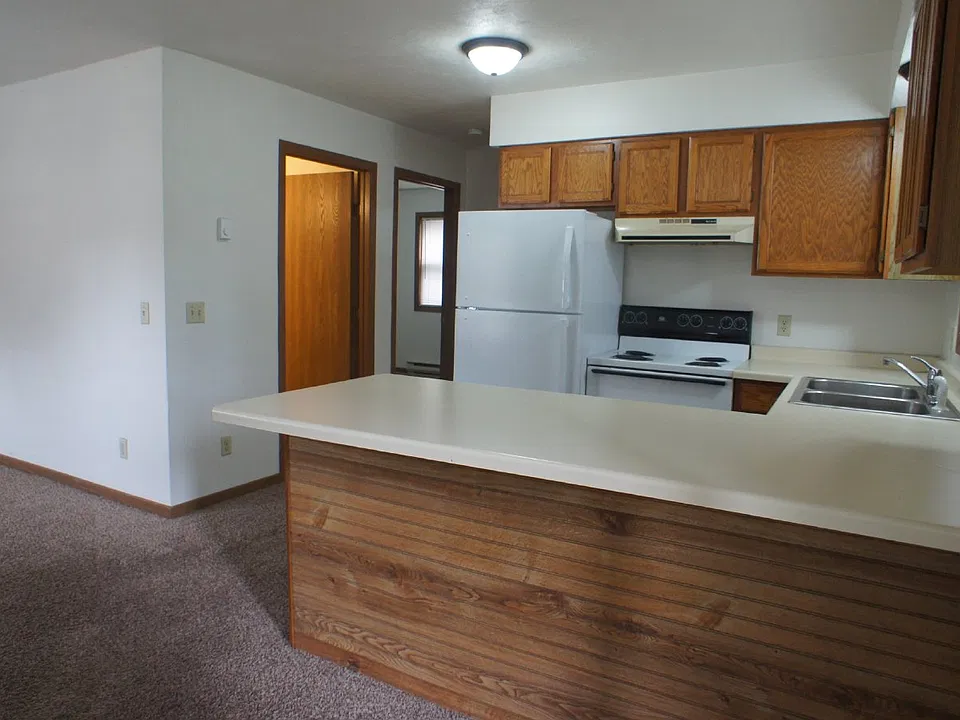 1600 College Ave #1