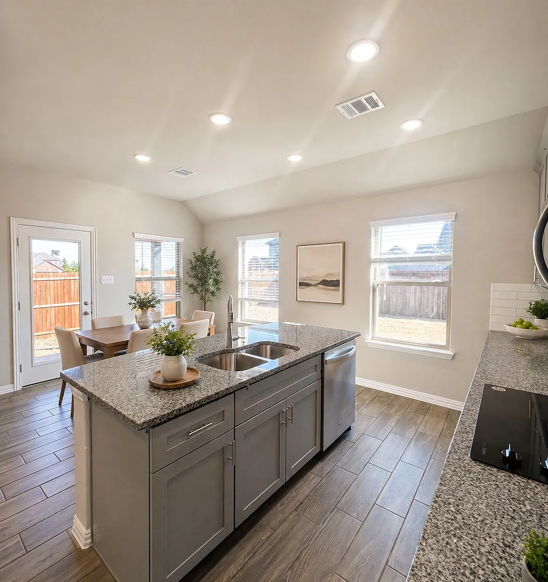 4 bed, 1812 sqft, $2,890 — Photo 2