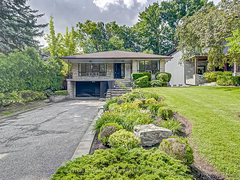 47 Waterloo Ave — Photo 1