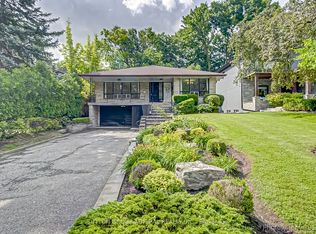 47 Waterloo Ave, Toronto, ON M3H3Y1