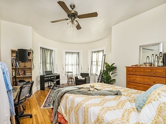 5th image of 1091 Boylston St APT 21