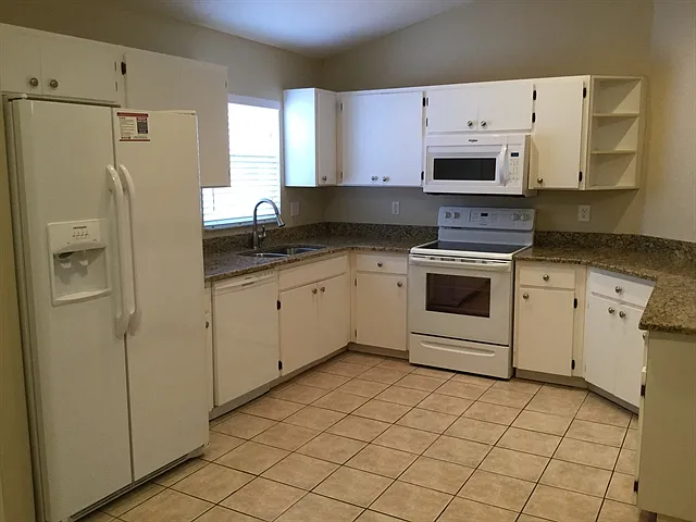 3429 Silver Meadow Way — Photo 3