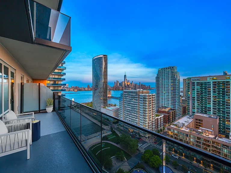 Newport Rentals — Photo 359