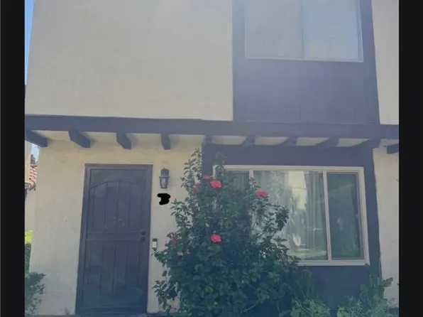 1097 Santo Antonio Dr, Colton, CA 92324