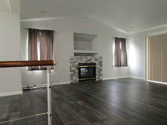 4th image of 6007 S Julia Ct