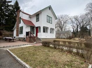 292 Saw Mill River Rd APT 2, Millwood, NY 10546