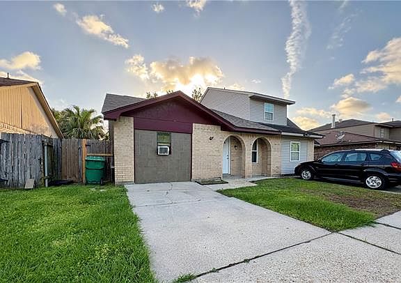3rd image of 3014 Destrehan Ave